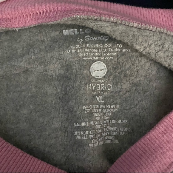 Hello Kitty Womens Sweatshirt 2024 Sanrio Gray, Pink & White Size XL Kidcore - Picture 4 of 7